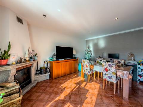 T3 Com Grande Terraço