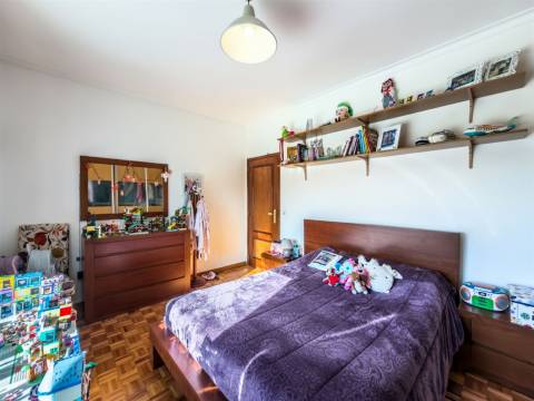 T3 Com Grande Terraço