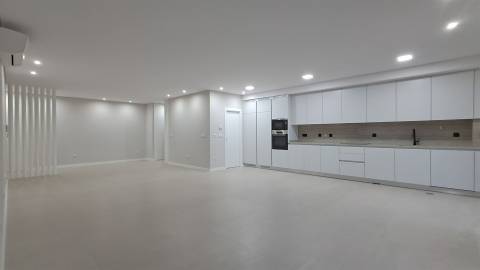 Apartamento T4 Venda em Repeses e São Salvador,Viseu