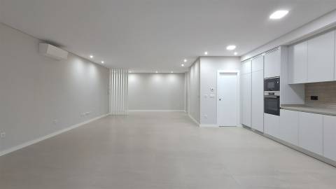 Apartamento T4 Venda em Repeses e São Salvador,Viseu