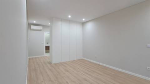 Apartamento T4 Venda em Repeses e São Salvador,Viseu