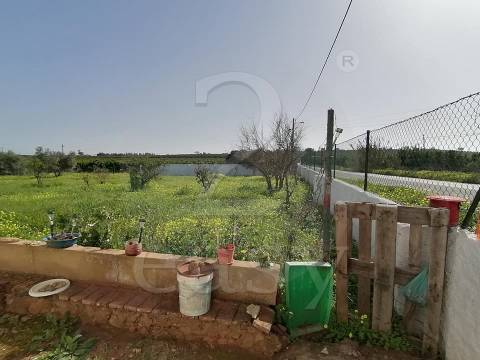 Moradia c/7 divisões p/ remodelar, Terreno 4440m2,  Altura, Algarve