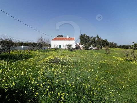 Moradia c/7 divisões p/ remodelar, Terreno 4440m2,  Altura, Algarve