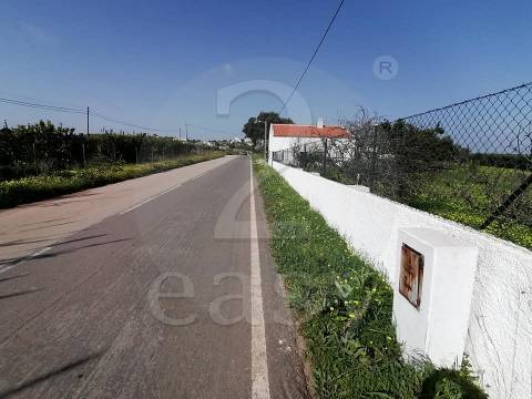 Moradia c/7 divisões p/ remodelar, Terreno 4440m2,  Altura, Algarve