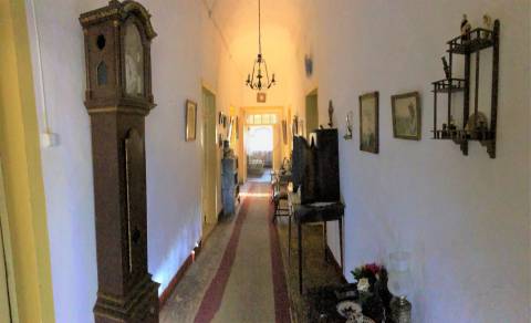 Investimento Alentejo: Casa Senhorial, c/3 pisos e jardim