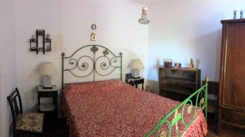 Investimento Alentejo: Casa Senhorial, c/3 pisos e jardim