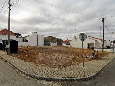 Terreno Urbano com 422,21 m2, Alvalade, Alentejo