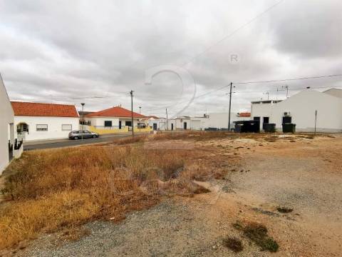 Terreno Urbano com 422,21 m2, Alvalade, Alentejo