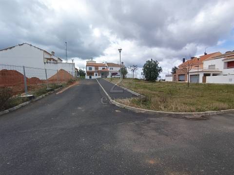 Terreno Urbano com 206.85m2, Alvalade, Santiago do Cacém