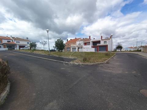 Terreno Urbano com 206.85m2, Alvalade, Santiago do Cacém
