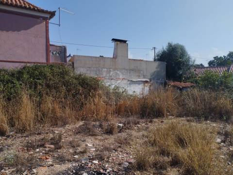 Moradia Térrea para recuperar em terreno de 600m2, Arealão, Santiago do Cacém