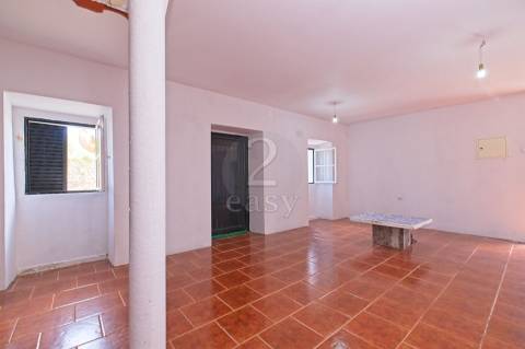 Moradia T1 com garagem e moinho, Pereiro de Palhacana, Alenquer