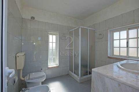 Moradia T1 com garagem e moinho, Pereiro de Palhacana, Alenquer