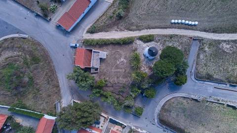 Moradia T1 com garagem e moinho, Pereiro de Palhacana, Alenquer