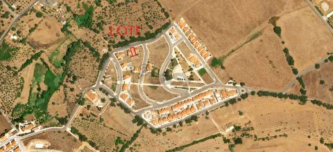Lote de Terreno para Construção com 229m2, Vila Viçosa, Alentejo