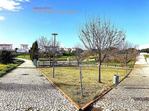 Lote de Terreno para Construção com 229m2, Vila Viçosa, Alentejo