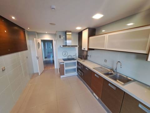 T3 moderno com vista rio