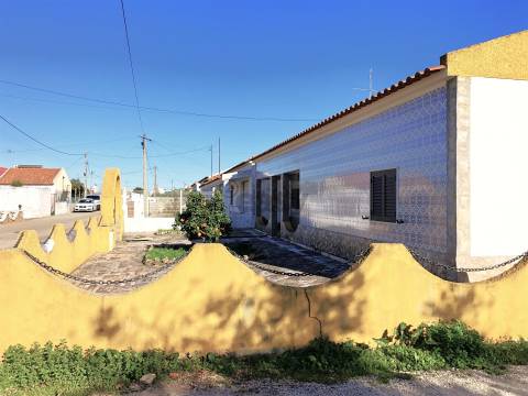 Quinta de Sonho no Alentejo: Água, Terreno Urbano e Localização Privilegiada, Borba