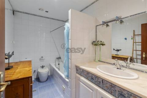 Moradia T5 com excelentes areas