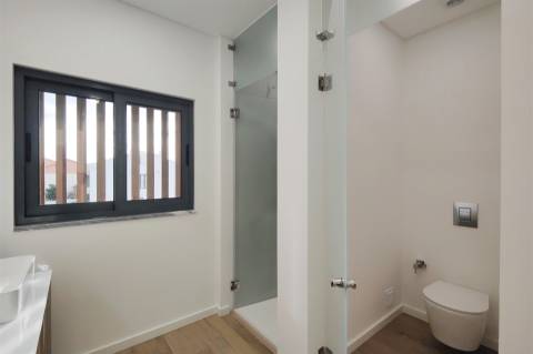 Moradia T4 a estrear no Fanqueiro - Loures