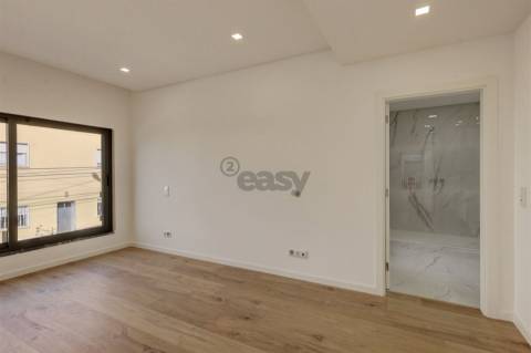 Moradia T4 a estrear no Fanqueiro - Loures