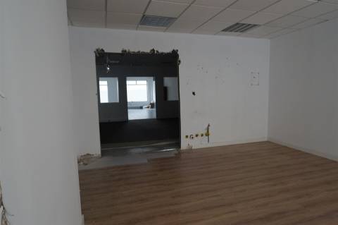 Loja em Agualva- Cacém