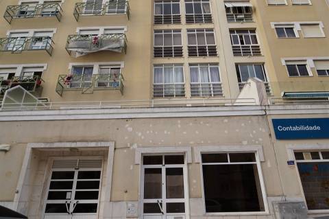 Loja em Agualva- Cacém