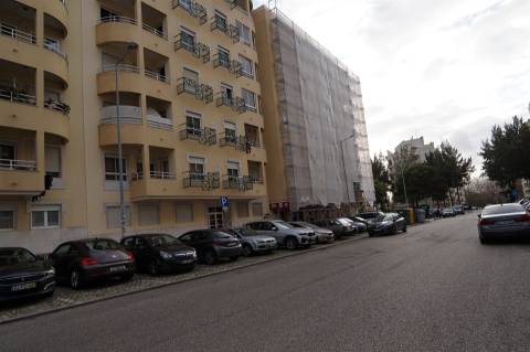 Loja em Agualva- Cacém