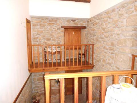 Casa da Ribeirinha T11 em Fradizela