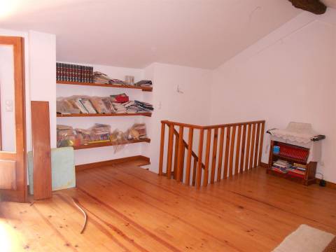 Casa da Ribeirinha T11 em Fradizela