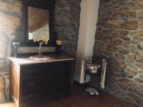 Casa da Ribeirinha T11 em Fradizela