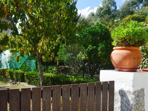 Excelente Moradia T4+1 - Póvoa de Lanhoso