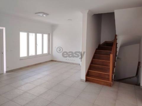 Moradia T3+1 na Ericeira
