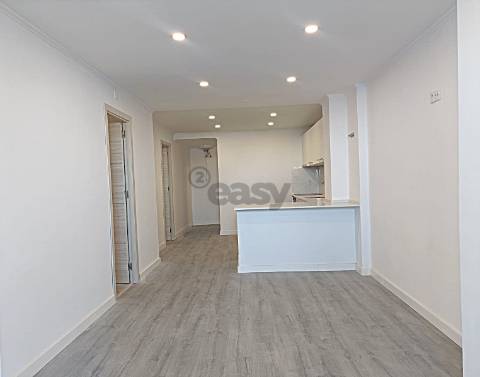 Apartamento a 500 m da estação de metro da Reboleira