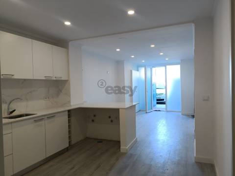 Apartamento a 500 m da estação de metro da Reboleira