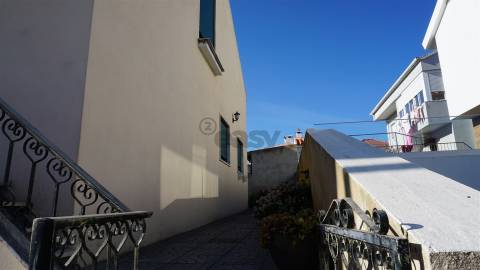 Moradia para Restaurar T3 Venda em Santa Iria de Azoia, São João da Talha e Bobadela,Loures