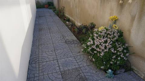 Moradia para Restaurar T3 Venda em Santa Iria de Azoia, São João da Talha e Bobadela,Loures