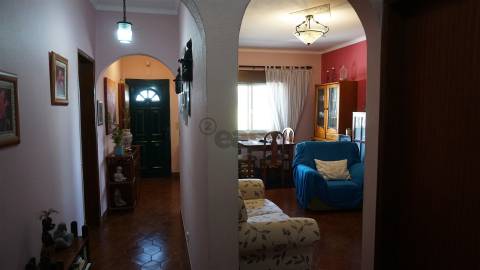 Moradia para Restaurar T3 Venda em Santa Iria de Azoia, São João da Talha e Bobadela,Loures