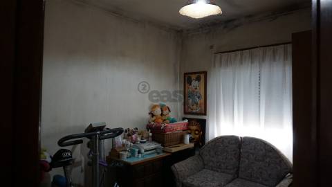 Moradia para Restaurar T3 Venda em Santa Iria de Azoia, São João da Talha e Bobadela,Loures