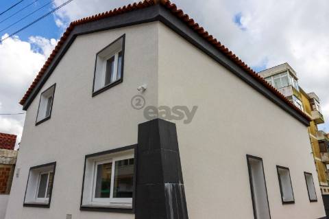 Moradia nova isolada T4 em Agualva Cacém