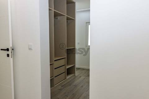 Moradia nova isolada T4 em Agualva Cacém