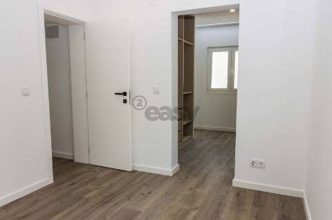 Moradia nova isolada T4 em Agualva Cacém