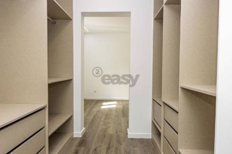 Moradia nova isolada T4 em Agualva Cacém