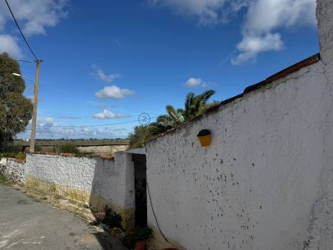 Habitação 4 divisões para remodelar, Castro Verde, Alentejo, Portugal