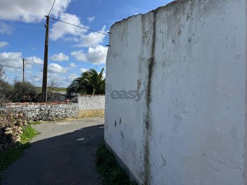 Habitação 4 divisões para remodelar, Castro Verde, Alentejo, Portugal