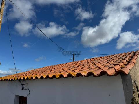 Habitação 4 divisões para remodelar, Castro Verde, Alentejo, Portugal