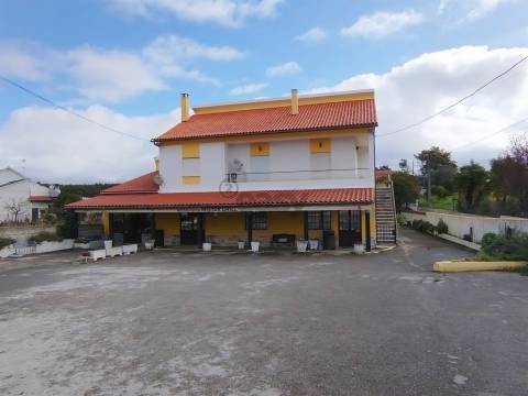 Restaurante T4+4 Venda em Casais e Alviobeira,Tomar