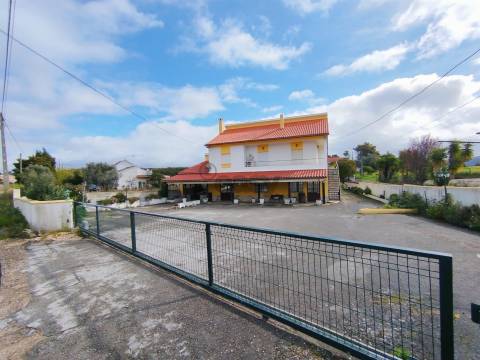 Restaurante T4+4 Venda em Casais e Alviobeira,Tomar