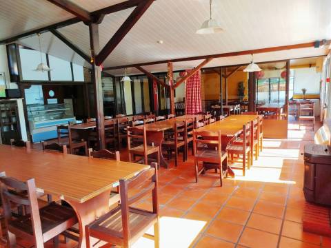Restaurante T4+4 Venda em Casais e Alviobeira,Tomar
