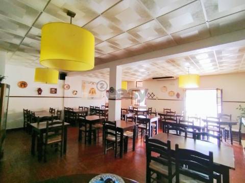 Restaurante T4+4 Venda em Casais e Alviobeira,Tomar